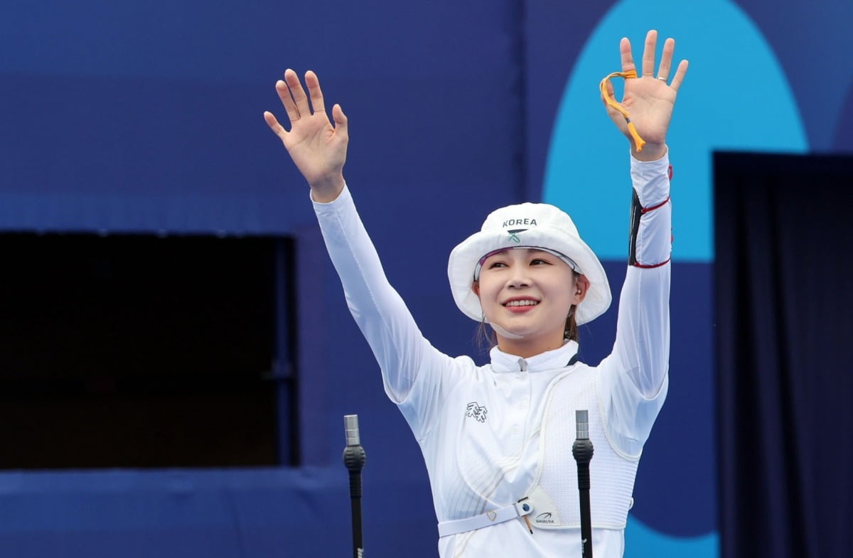 缺阵6周！洛塞尔索因伤无缘下月世预赛 本赛季在贝蒂斯6场5球