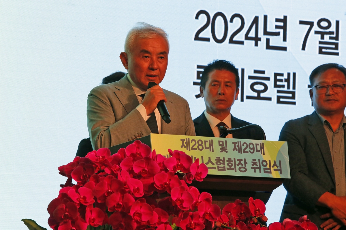 国足公布23人名单！韩佳奇陶强龙落选，武磊伤缺，韦世豪10号