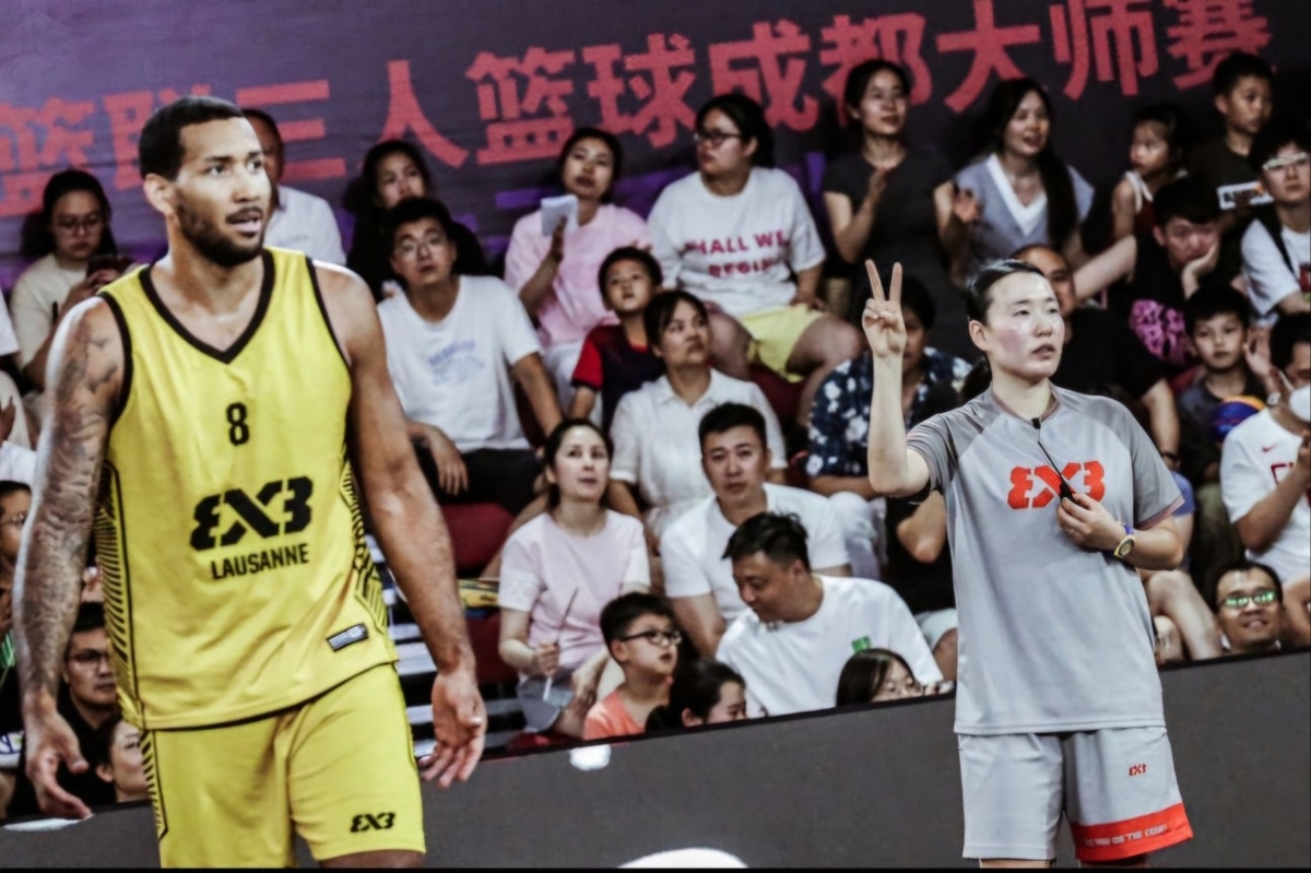 美因茨门将泽特纳神助攻，阿莫拉帮助狼堡1-1扳平