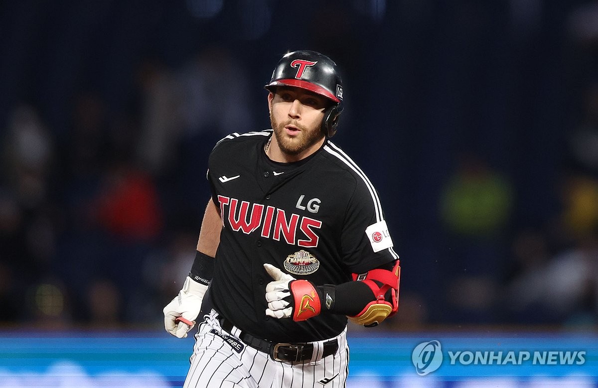 萨卡禁区内独舞破门！阿森纳1-0领先诺丁汉森林