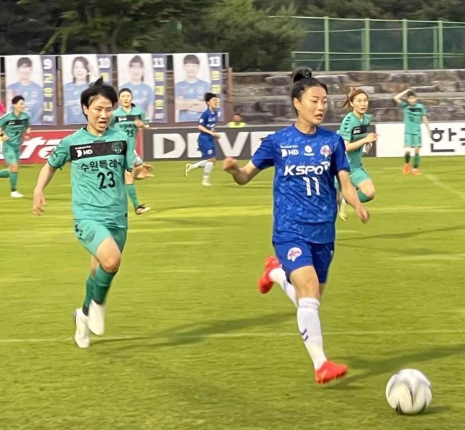 梅开二度！莱万逼近欧冠百球 30岁后轰入51球 今夜比肩C罗