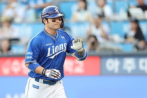 意甲-坎比亚索破门雷比奇绝平 尤文1-1莱切22场联赛不败