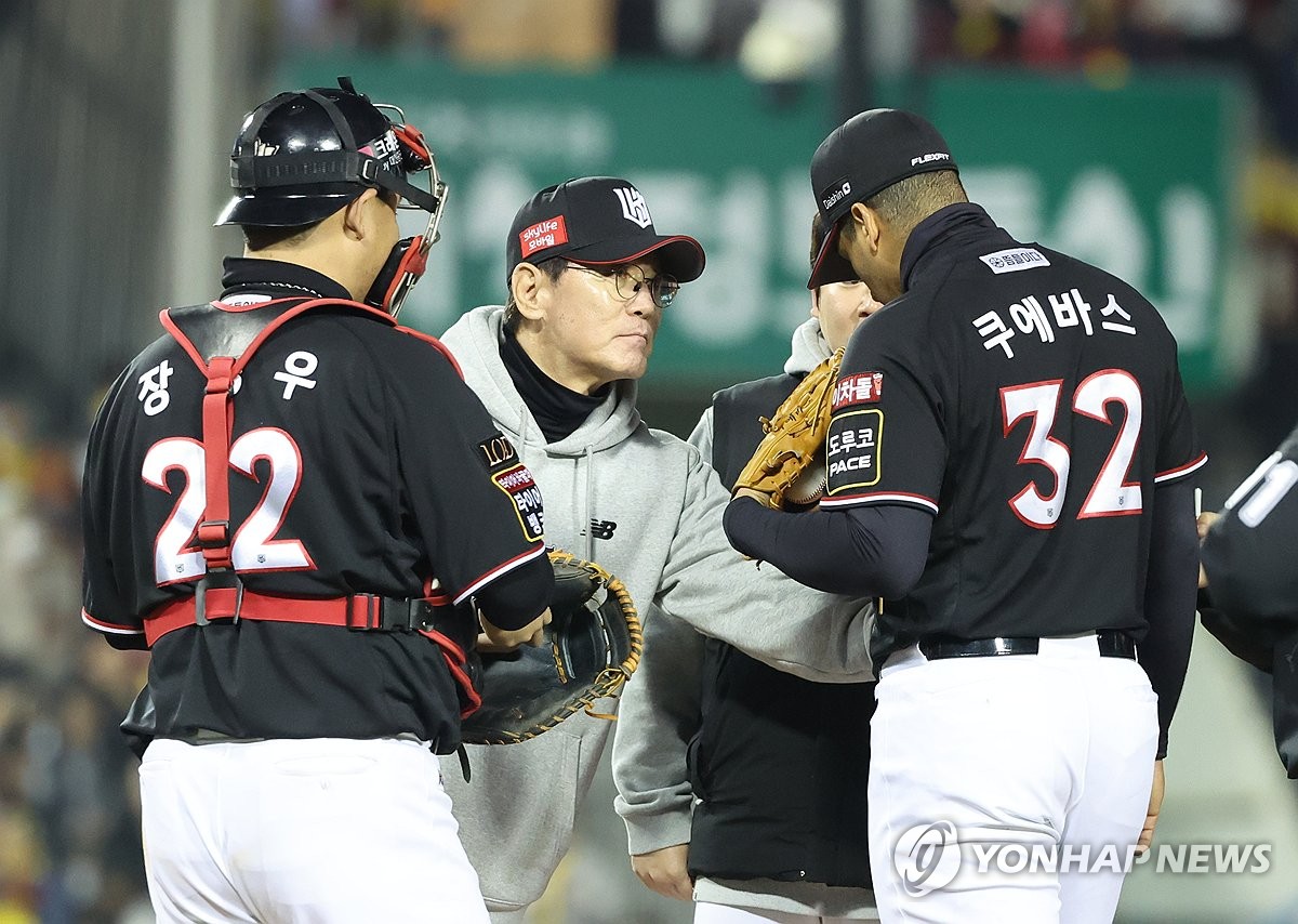 高效爆发！詹姆斯14中9砍下21分12篮板13助攻3封盖