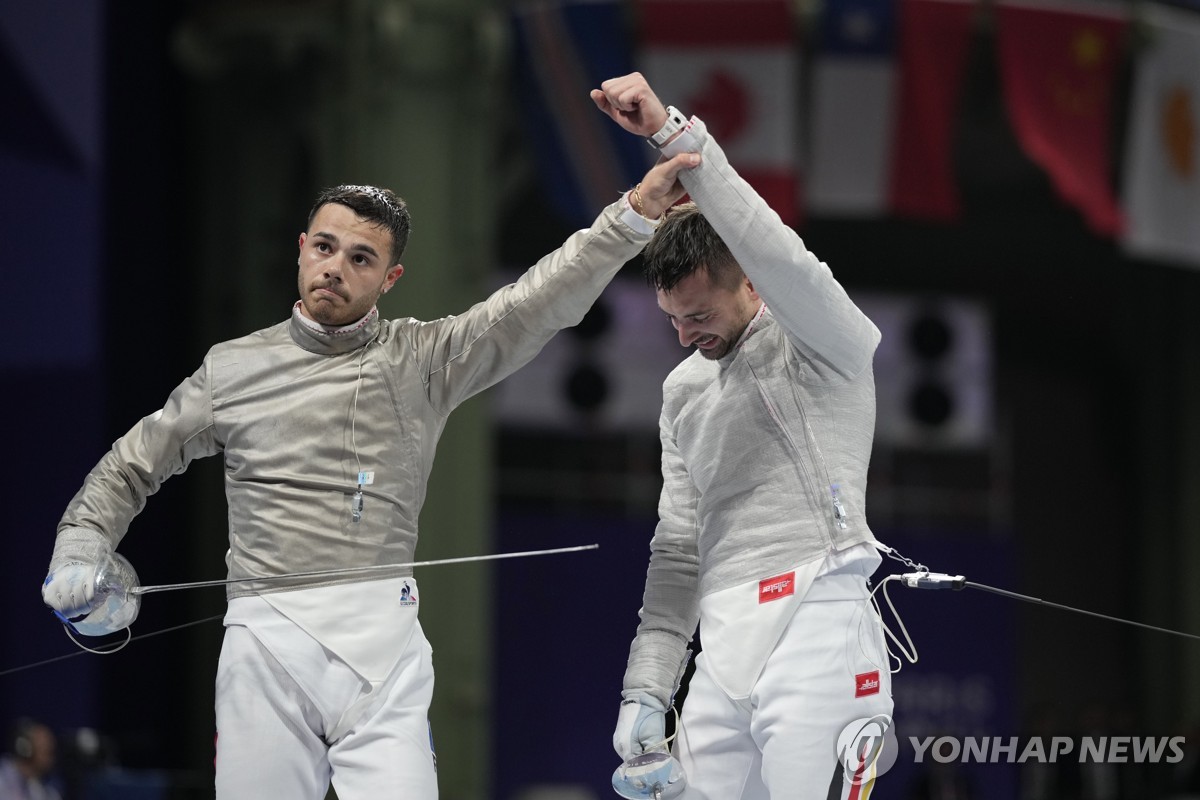 小组第一之争！布里奇斯压哨中投，尼克斯半场71-51领先魔术