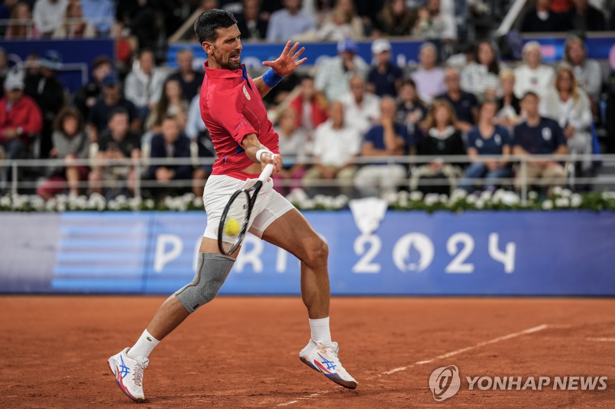 小组第一之争！布里奇斯压哨中投，尼克斯半场71-51领先魔术