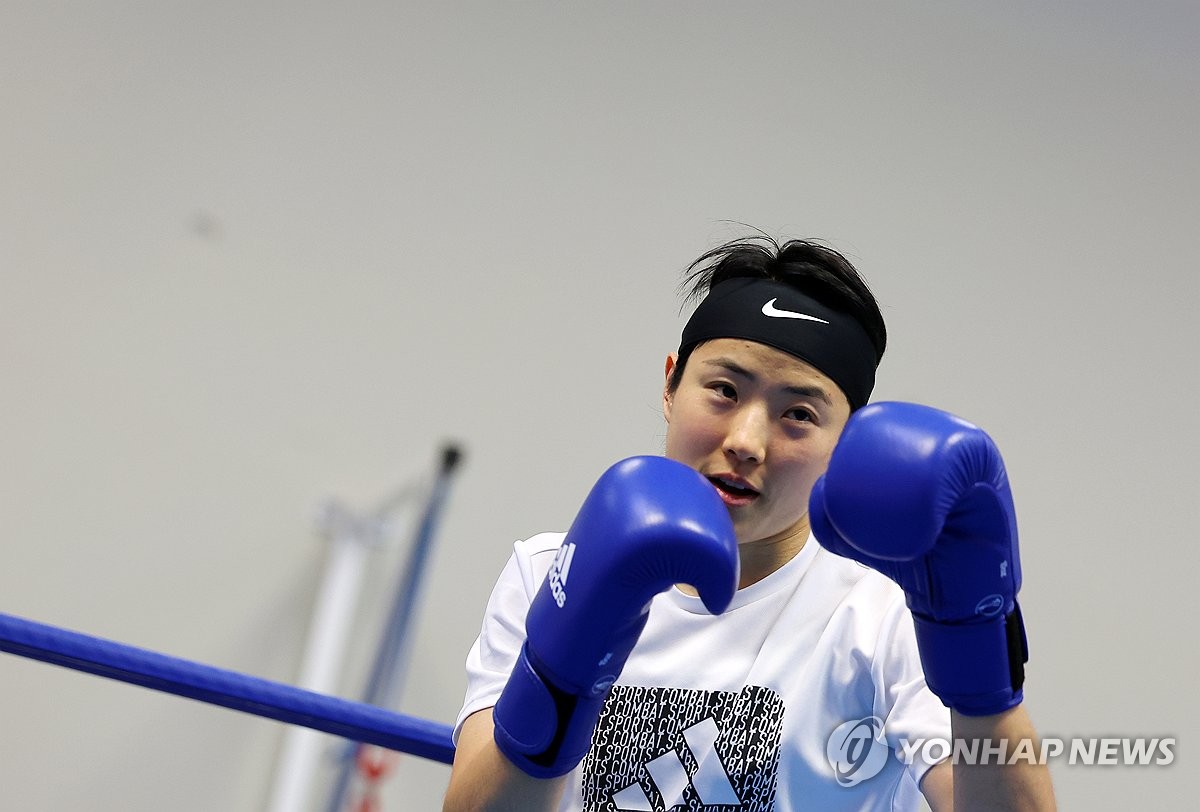 小组第一之争！布里奇斯压哨中投，尼克斯半场71-51领先魔术